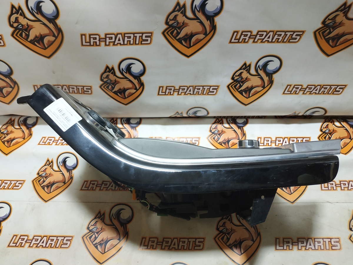 LR020243 Pokrywa Konsoli (lewy prawy) RANGE ROVER Sport L320 2005-2012 używane